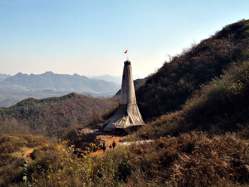 再出發(fā)，亮巖